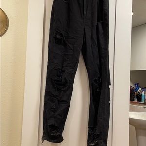 AEO Destructed curvy Mom Jeans